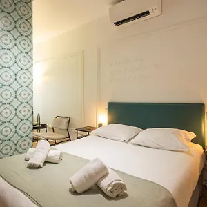 https://local-house-lisbon.hotels-lisbon-portugal.com